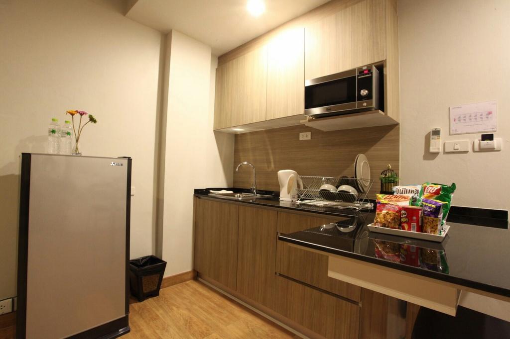 Narita Amata Hotel Chonburi Buitenkant foto