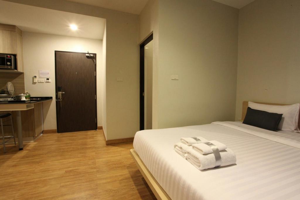 Narita Amata Hotel Chonburi Buitenkant foto
