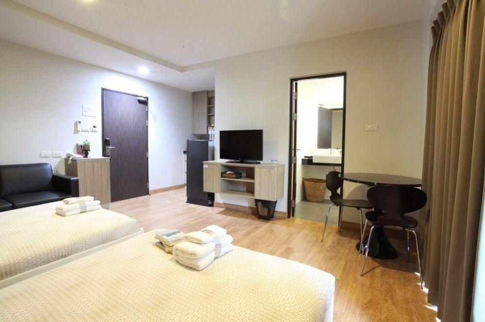Narita Amata Hotel Chonburi Buitenkant foto