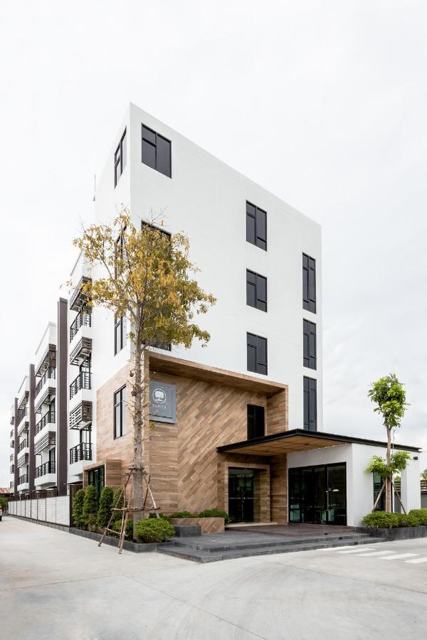 Narita Amata Hotel Chonburi Buitenkant foto